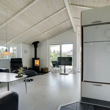 Holiday Thove - 600m From The Sea In Western Jutland By Interhome Holiday home Blavand
